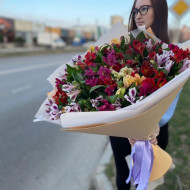 Яркий  весенний день