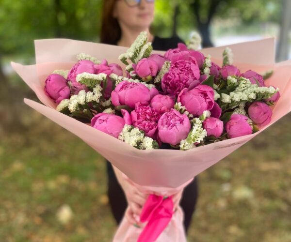 ПИОНЫ И БЕЛАЯ СТАТИЦА